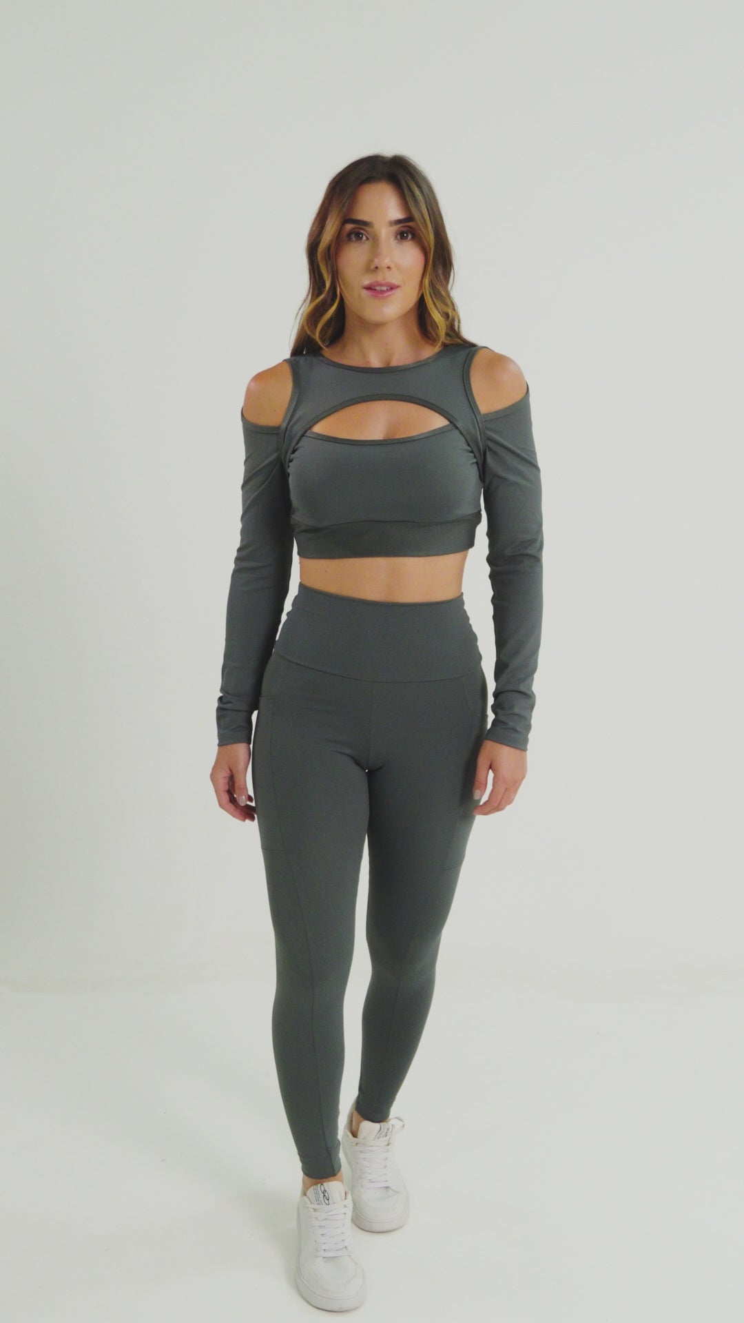 TOP BOLD LONG SLEEVE GREY