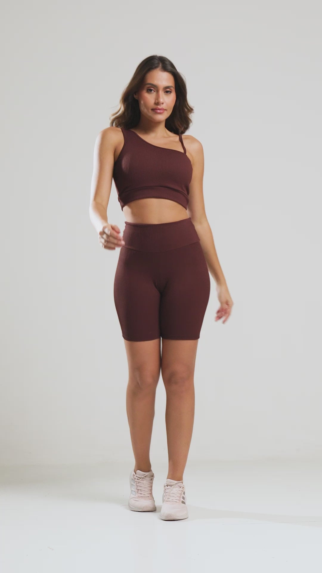 set short Valencia Brown