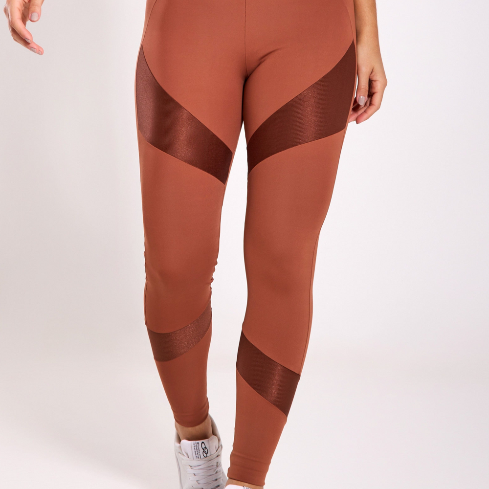 
                  
                    LEGGING BOLD BROWN
                  
                