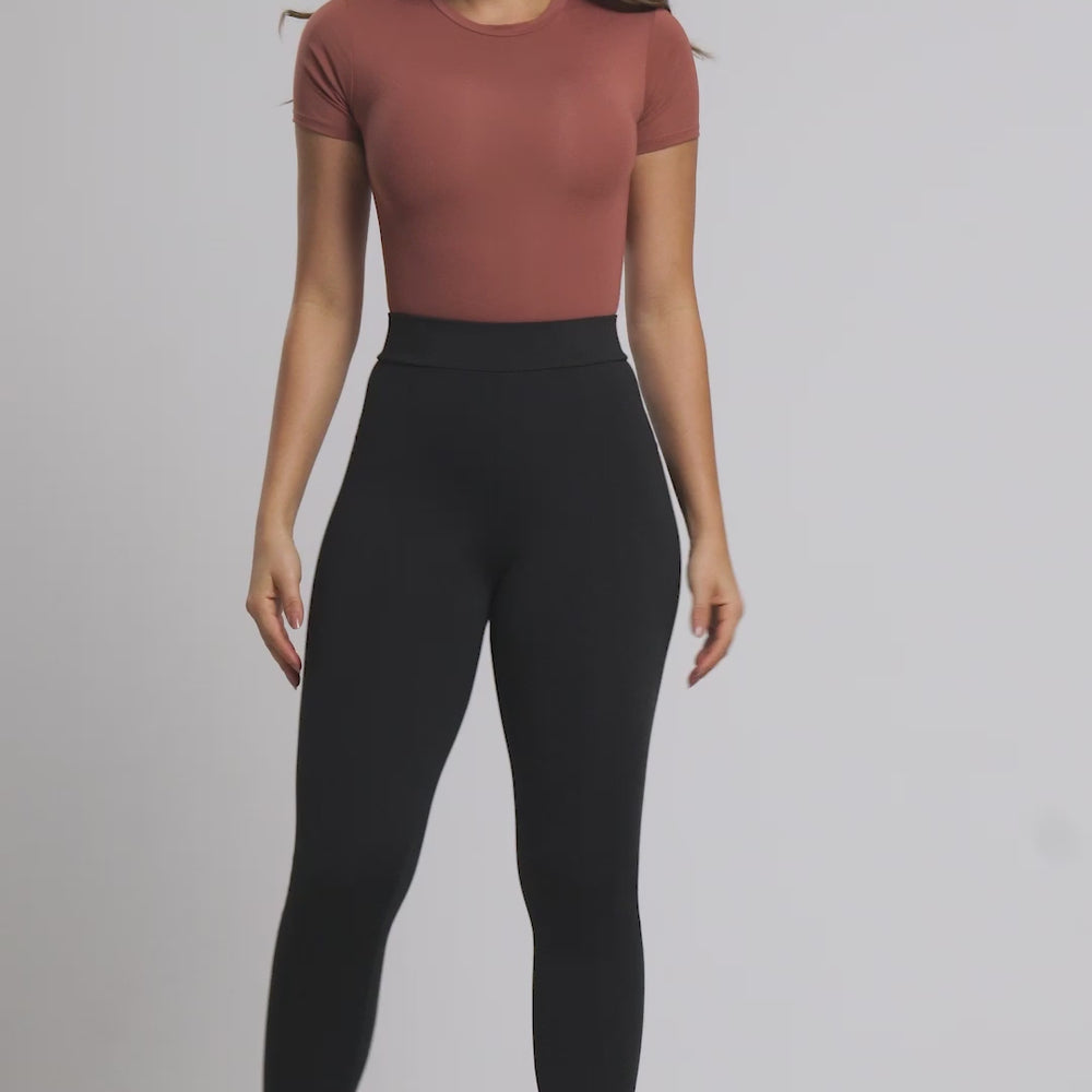 
                  
                    Carregar e reproduzir vídeo no visualizador da galeria, LEGGING CASUAL THERMAL BLACK
                  
                