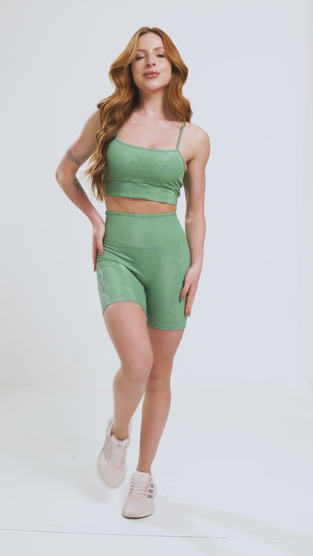 Short + Top 3D Green